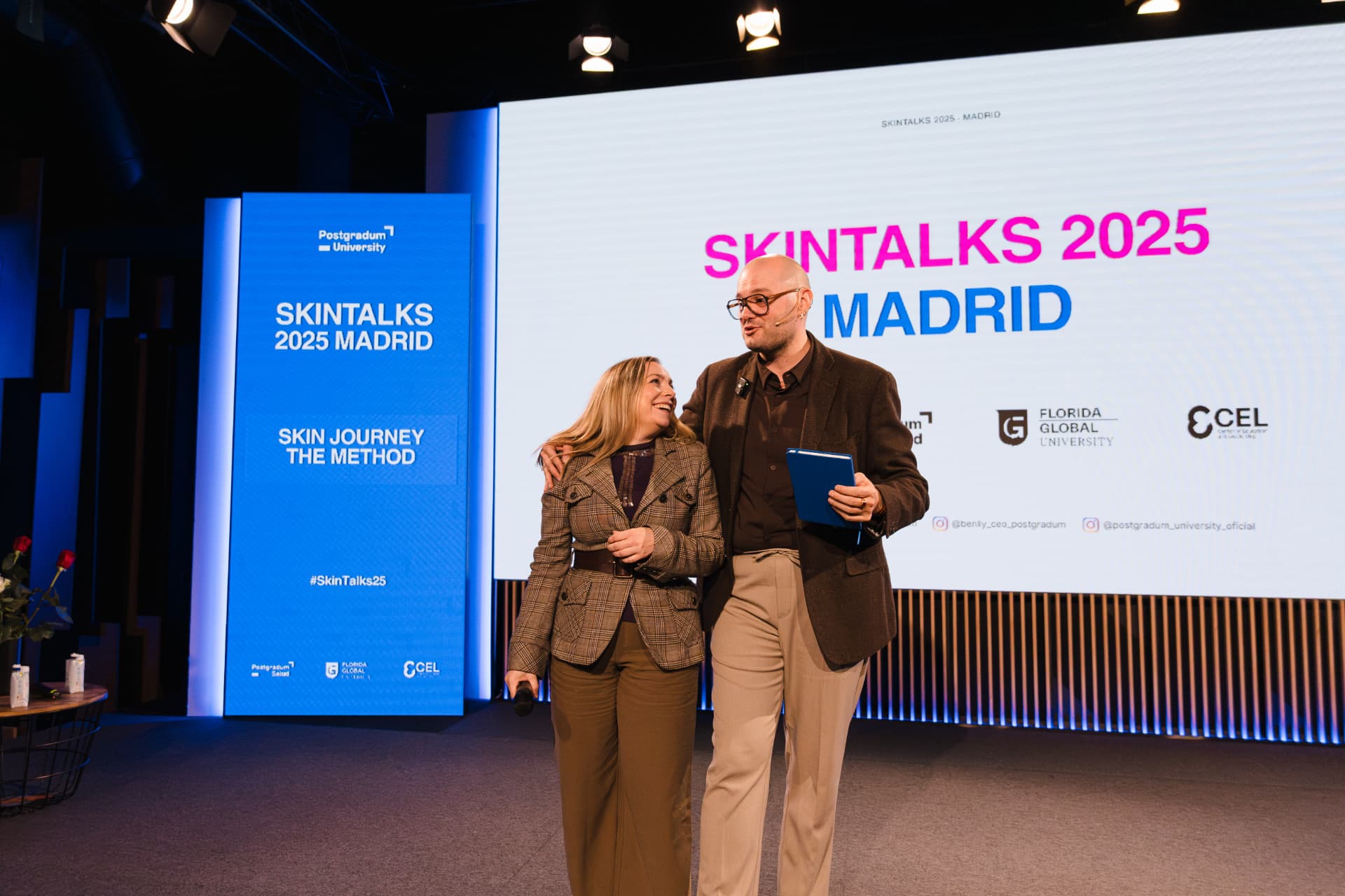 Ana Ortiz en el escenario de SkinTalks 2025 Madrid